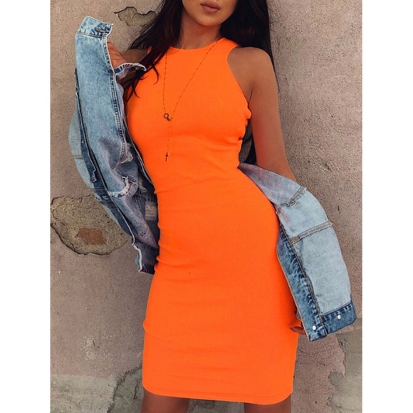 🧡Orange Rib Knit Sleeveless Bodycon Dress - Picture 2 of 8
